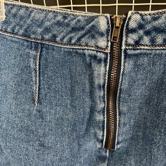 Pacsun Jean Skirt With Zipper In Front - Picture 4 of 7